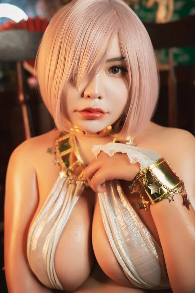 Queenie-Chuppy-Mashu-Kyrielight-Dancer Of Page 4-17.webp